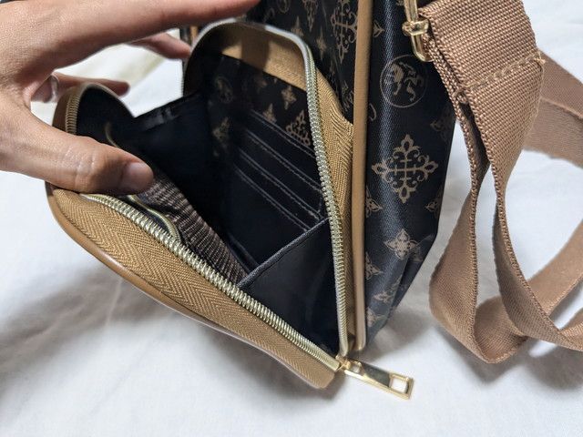 ショルダーバッグお財布部分