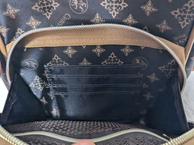 スクエアショルダーバッグ財布部分