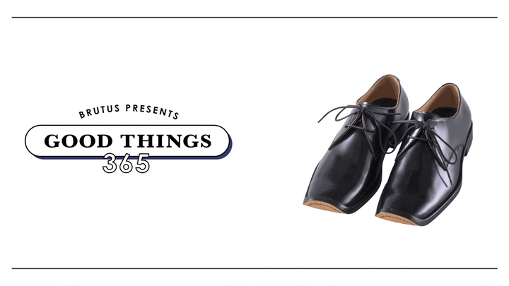 〈ボッテガ・ヴェネタ〉のプレーントウシューズ