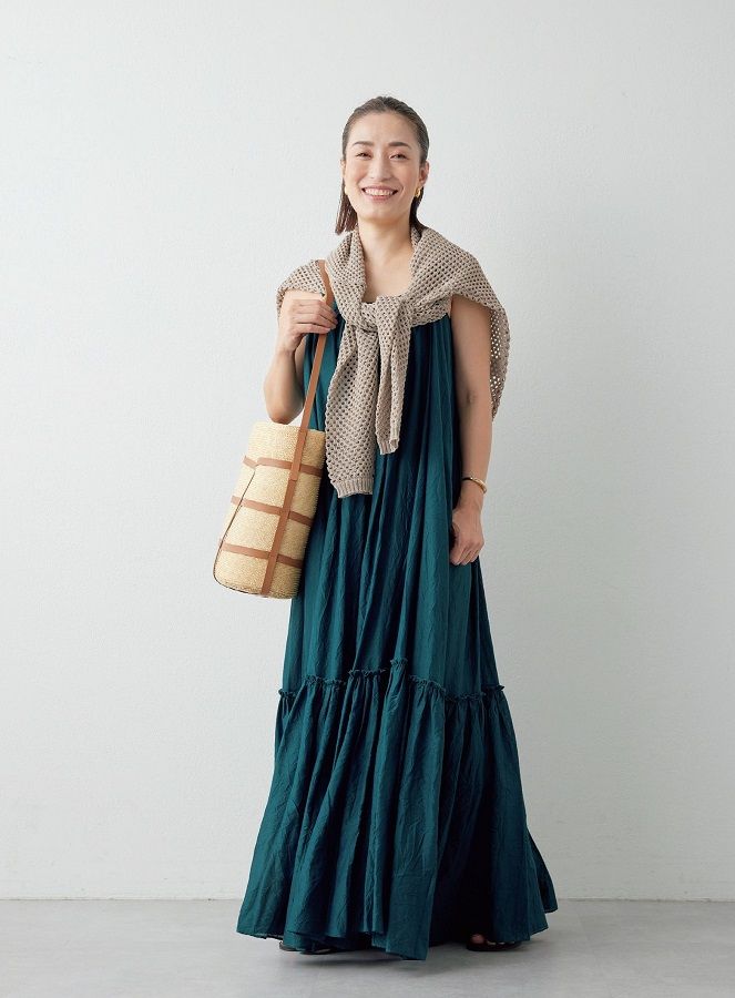 ウィムガゼット 高岡瞳さんのリゾート旅コーデ