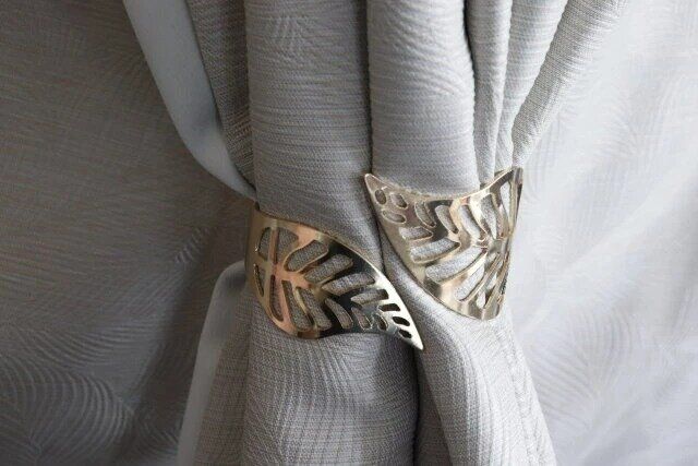 カーテンクリップ（ゴールドカラーリーフ、2個） ダイソー ２