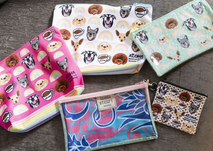 「アロハ・ベイクハウス・ドッグポーチ」スモール$15、ミディアム$19、ラージ$29