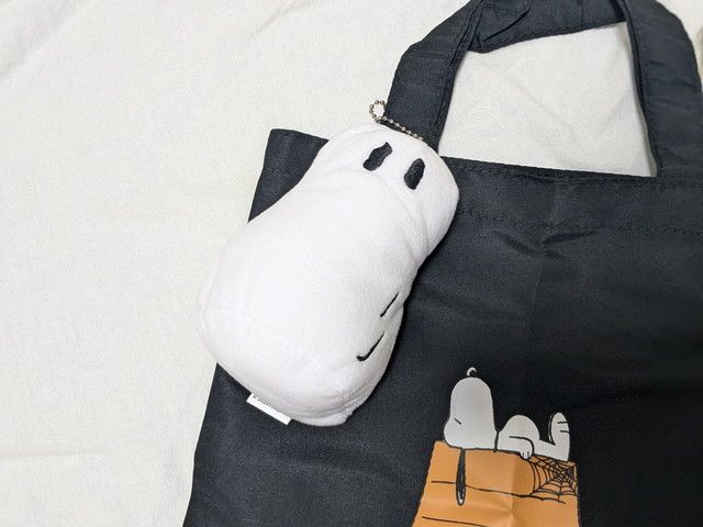 小さなゴーストぬいぐるみとトートバッグ
