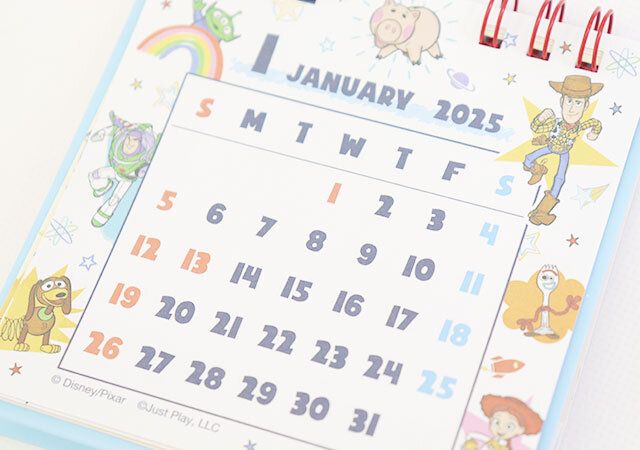 ダイソー ミニ卓上カレンダー（トイ・ストーリー） デザイン