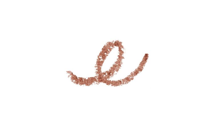 画像: 06 Shinbigan ＜審美眼＞ 青みがかったこっくりとした色合いのマロンブラウン。これひとつでセンシュアルな唇に。大胆に引いて思い切りモードに振るのもおすすめ。