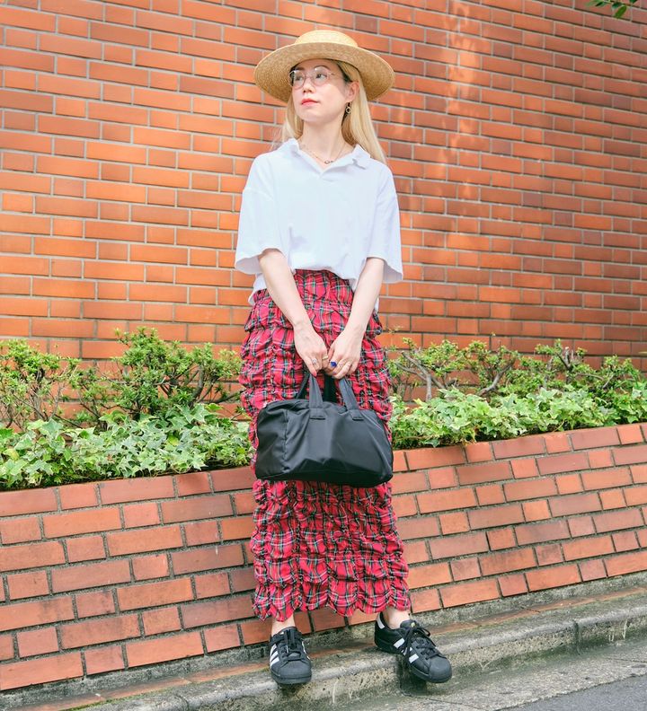 メガネ好きなあの子、こだわりの選び方は？顔のカタチや服装に合わせてみる