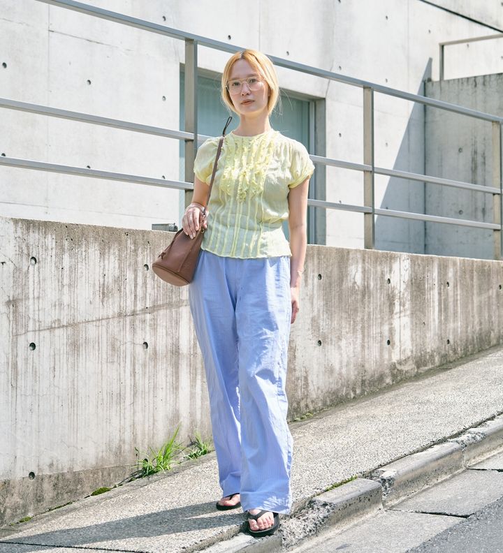 メガネ好きなあの子、こだわりの選び方は？顔のカタチや服装に合わせてみる