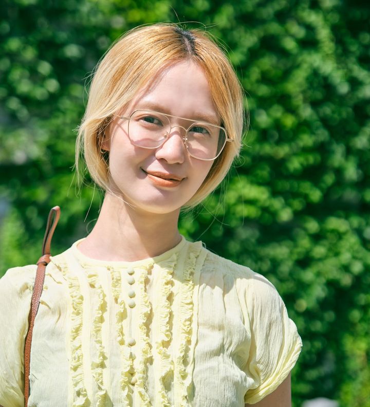 メガネ好きなあの子、こだわりの選び方は？顔のカタチや服装に合わせてみる