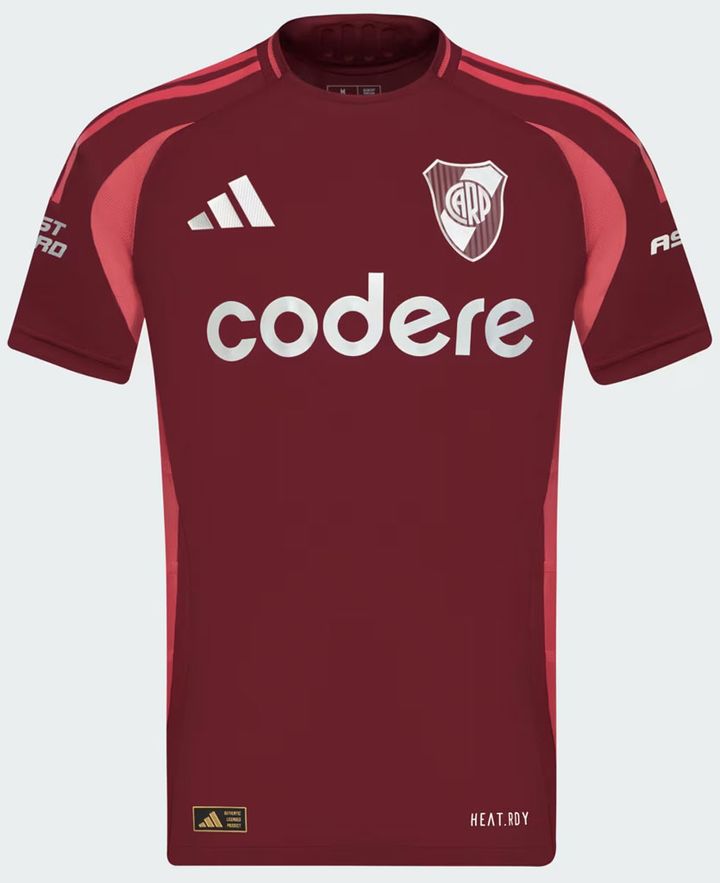 名門リーベルが“親友”トリノに敬意の新ユニフォームを発表 イタリア古豪との「75年間の友情秘話」とは