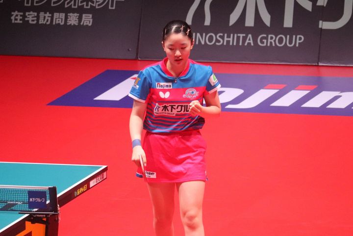 張本美和 撮影：SPREAD編集部