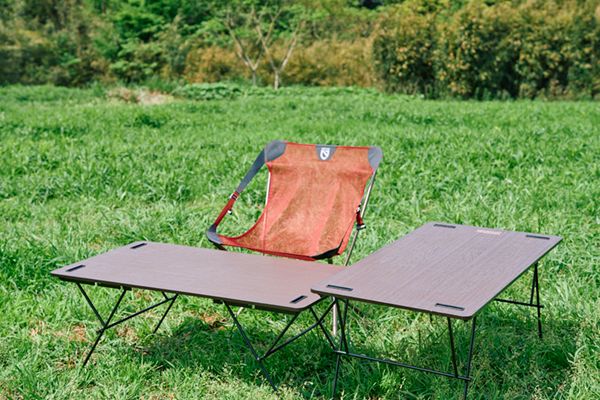 「画期的すぎる」使い方が無限大！積み重ねもできる優秀なテーブルとは？