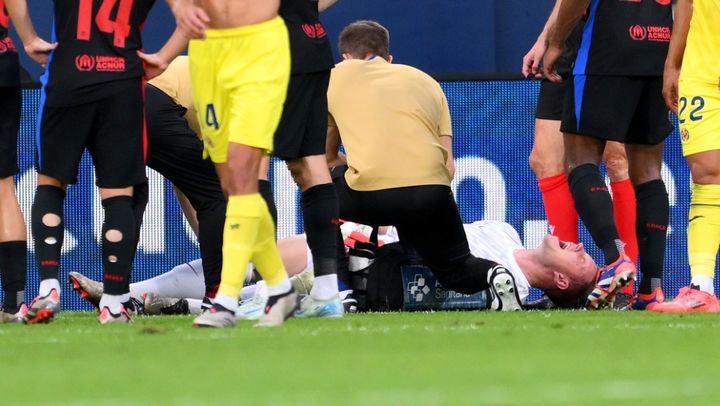 悲劇…涙のバルセロナ守護神テアシュテーゲン、今季絶望の重傷か