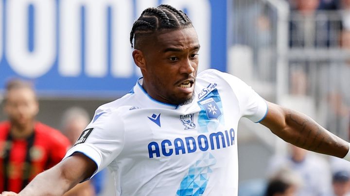 オセールFWオナイウ阿道、今季初ゴール！「PCのキーボードに頭をぶつけるようなもの」と対戦相手