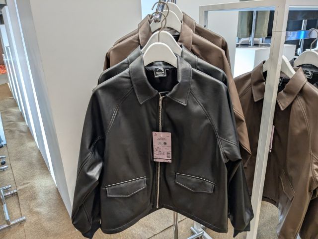 フェイクレザーライダースブルゾン