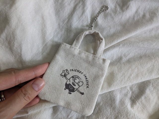 ミニオンミニポーチ