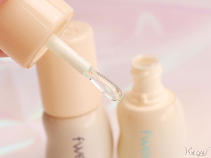 マジでこれ最強！fwee(フィー)の新作3Dリップグロス＆4Dプランパーの虜になってるコに激しく賛同!!