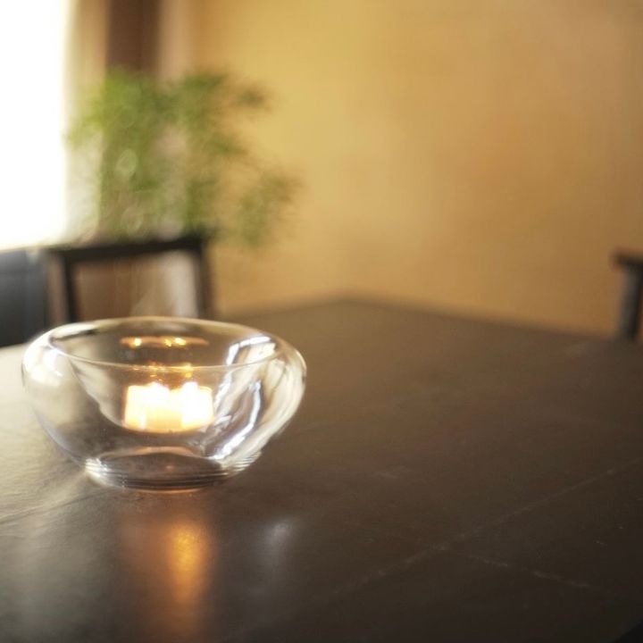 ハタノワタルの和紙貼りテーブル