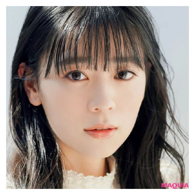 超ときめき♡宣伝部 坂井仁香さんのポーチの中身。“美肌映え”する艶系コスメを選抜_2