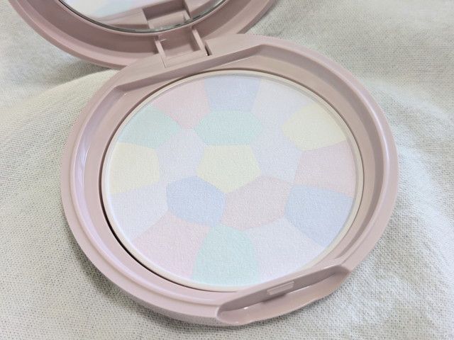 イルミネイティングフィニッシュパウダー ～Abloom～