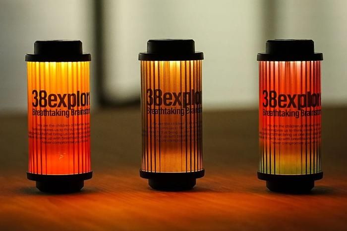 38灯にステッカーを貼ってカスタマイズしたところ