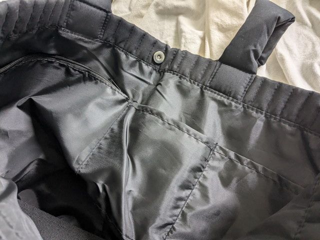 キルティングバッグの中