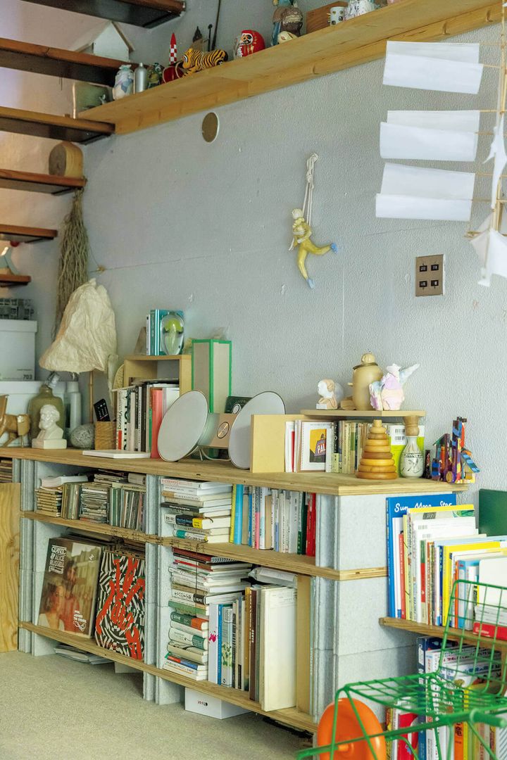 〈graf〉代表・服部滋樹の自宅リビング