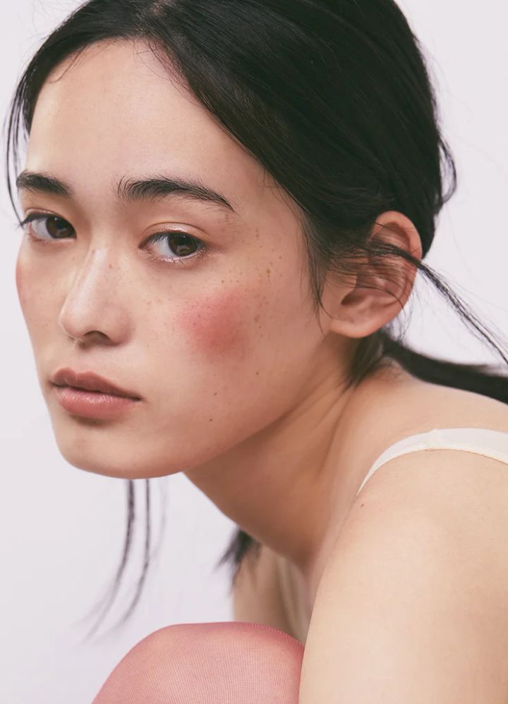 西ありな、SENA、メイクアップ