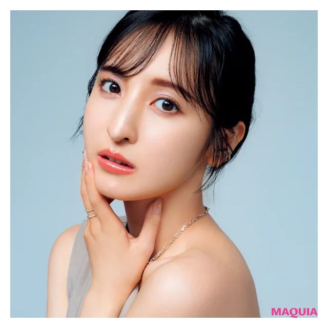 声優業界随一のコスメ好き、佐倉綾音さんのポーチの中身。コスメは大量に持ち歩く主義！_3