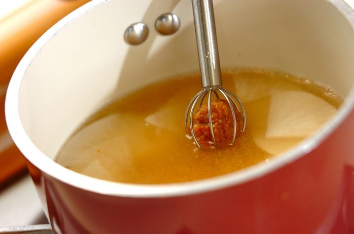 大根と貝われのおみそ汁の作り方1