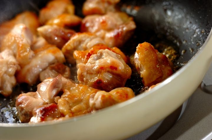 甘辛でごはんがすすむ！鶏もも肉のさっぱり照り焼き by 崎野 晴子さんの作り方2