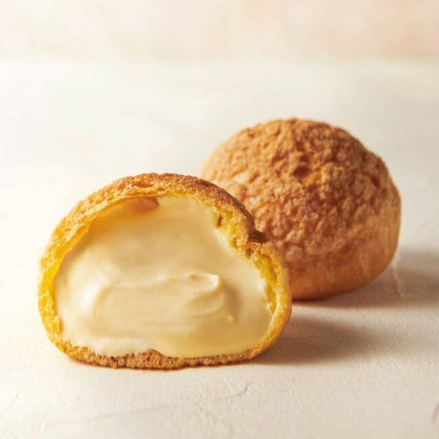 シャトレーゼのプレミアムカスタードシュー