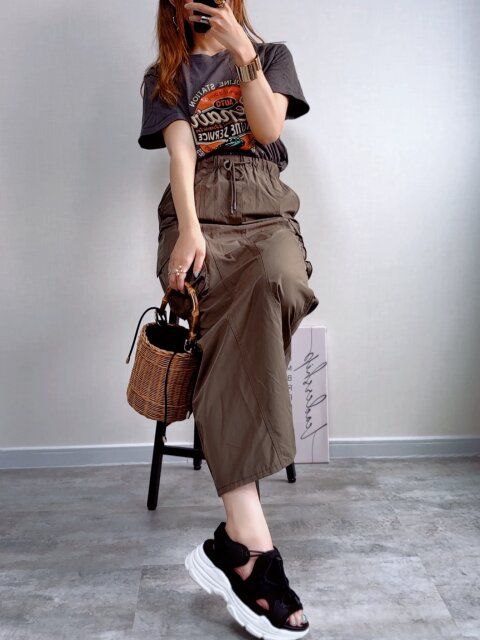 GUカーゴマキシスカートとプリントT