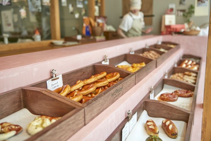 Petit Pretzel Nakazaki store