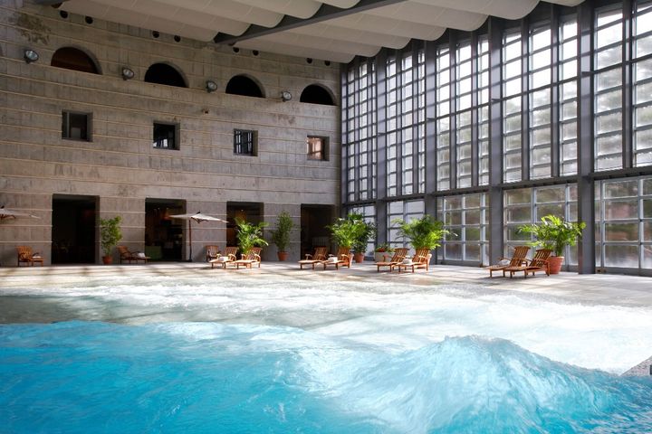 屋内プール「イルマーレ」