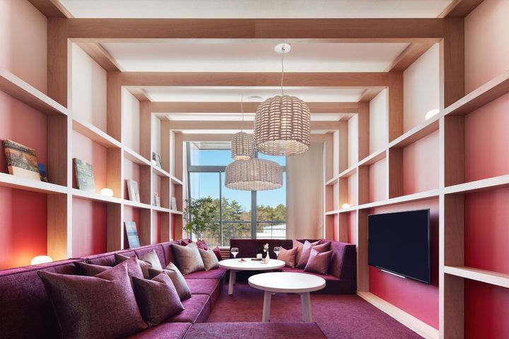 客室「ワインスイートメゾネット」