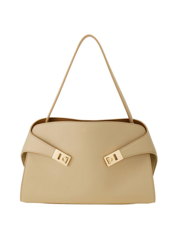 画像: 【FERRAGAMO】「HUG ハンドバッグ（スモール）」 ￥385,000（税込） ※ポップアップストア先行販売