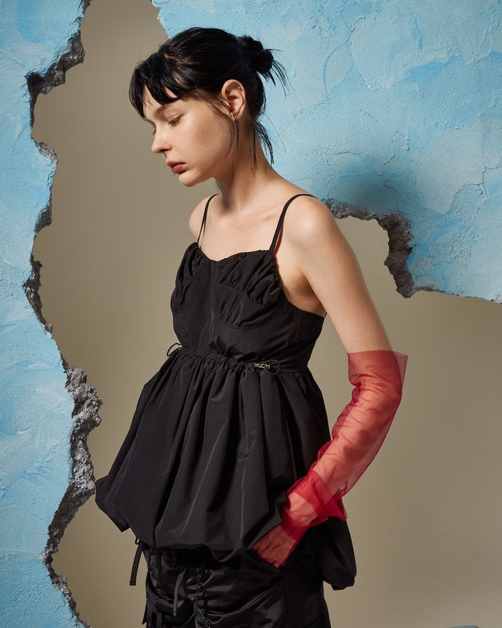 SNSで話題のブランド《POPPY》から初のブラックコレクションが登場！