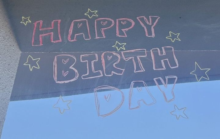 ダイソー・スタンダードプロダクツ「キットパス ミディアム」 窓で使えるクレヨン