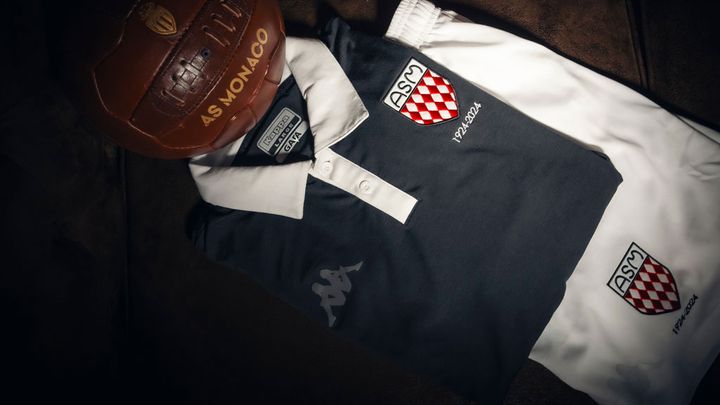 南野拓実も登場！モナコがクラブ創設100周年記念ユニフォームを発表 シャツとエンブレムは「初代」が復活