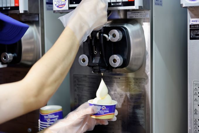 明治 エッセル スーパーカップ