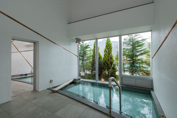 上級キャンパーの1日の過ごし方を取材！ファン急増中の湖畔キャンプ場が最高すぎた【人気記事】