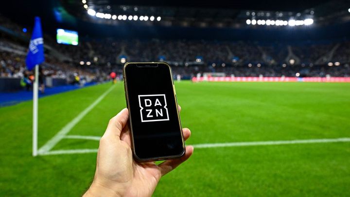 DAZNがまた値上げ！？年間3000円の値上げに波紋広がる