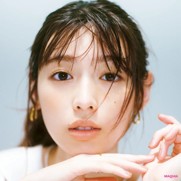 白石聖 ベージュリップ 大人顔 