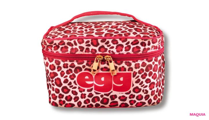 芸人・エルフ 荒川さんのポーチの中身。24時間ギャルでいるために、コスメもフル武装で_3