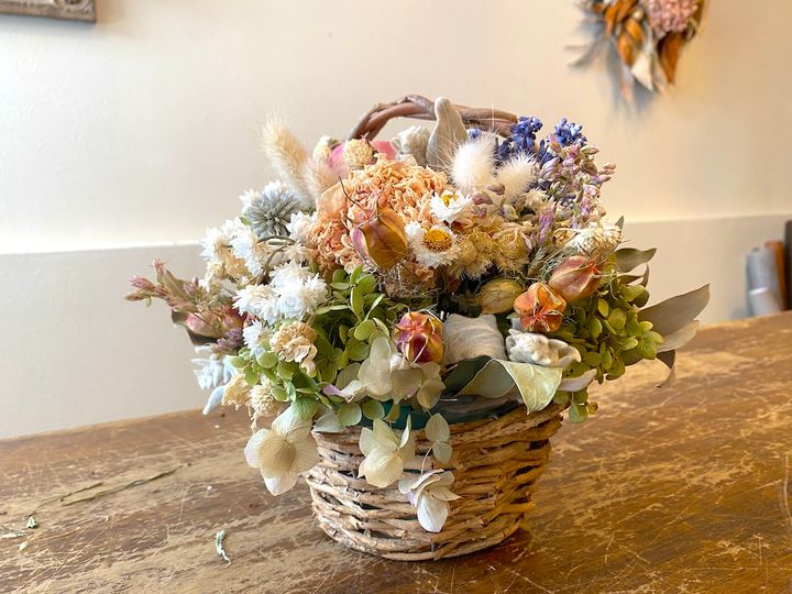 「ドライフラワーのアレンジメント」