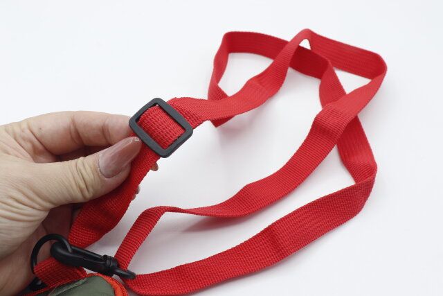 ダイソー スマホショルダーバッグ ショルダー紐