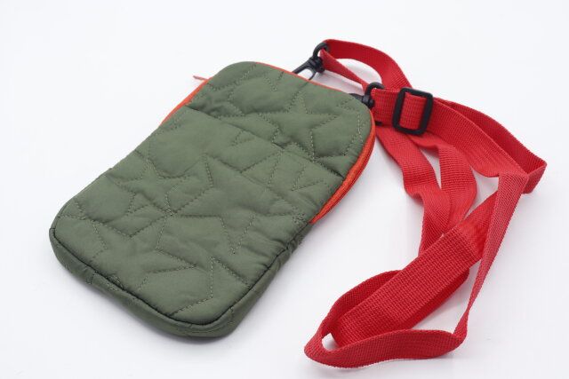 ダイソー スマホショルダーバッグ デザイン