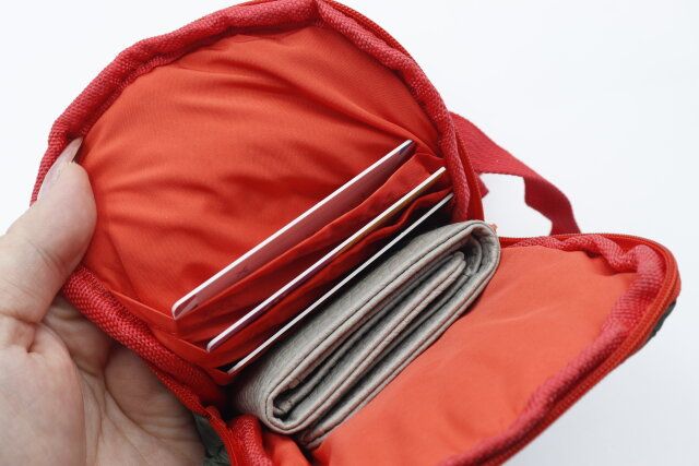 ダイソー スマホショルダーバッグ 仕様