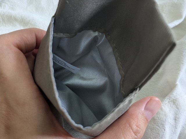 保冷剤ケースの中