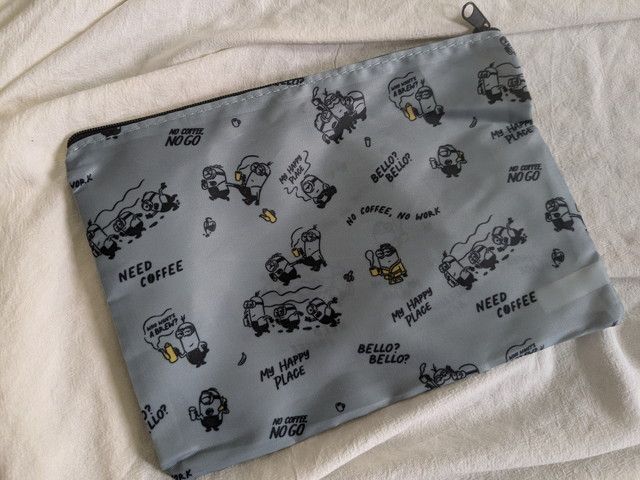 ミニオンポーチ